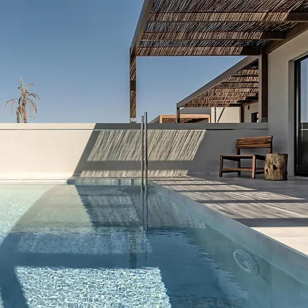 Aku With Private Pools Apart Otel